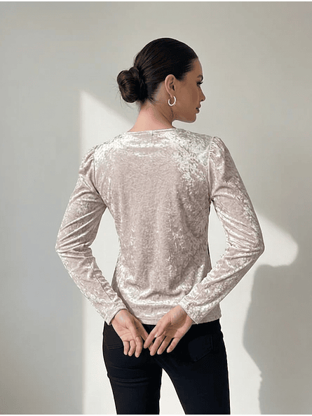 Polera de Terciopelo Elegante con Mangas Princesa y Contraste Emily – Colección Exclusive 3