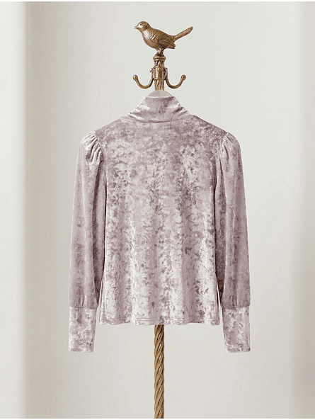 Polerón Soft Pearl: Elegancia y Diseño Exclusivo en Confección Nacional 5