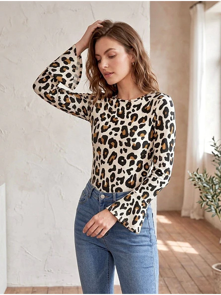 Polera Animal Print Mujer Blanca Diseño de Autor | Carobaska 7