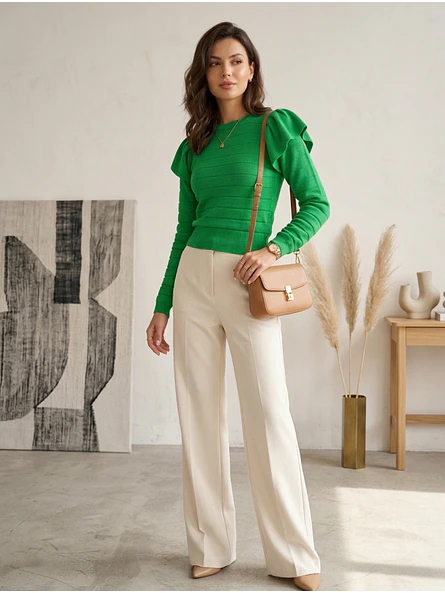 Sweater Crop Top Verde Vibrante con Vuelos en Hombros | Carobaska 7