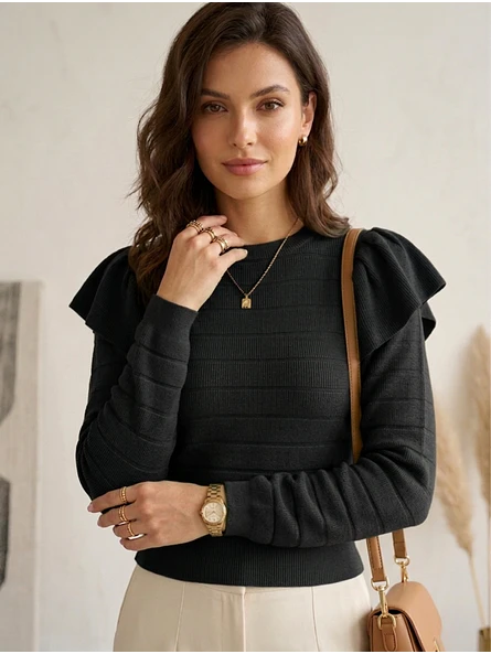Sweater Crop Negro Mujer con Vuelos Elasticado | Carobaska 7