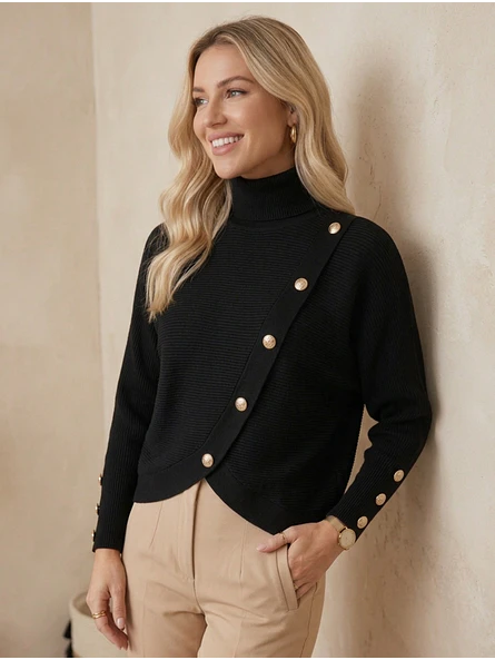 Sweater Negro Mujer Manga Murciélago de Cuello Alto con Botones | Carobaska 1