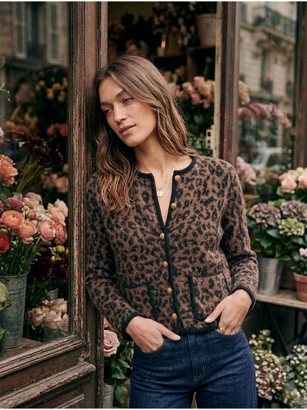 Chaqueta Animal Print Café  Estilo Chanel | Carobaska 4