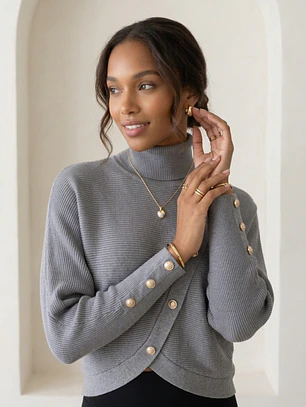 Sweater Gris Mujer Manga Murciélago de Cuello Alto con Botones