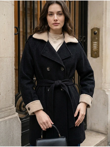 Abrigo Negro Mujer con Cuello Crema Elegante  5