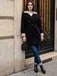 Abrigo Negro Mujer con Cuello Crema Elegante  - Miniatura 1