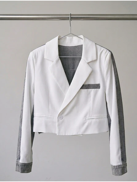 Blazer Blanco Mujer Corto con Mangas de Mezclilla | Carobaska 4