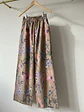 Pantalón Beige Mujer con Flores Pastel Tiro Alto - Miniatura 2