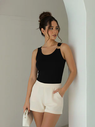 Polera Negra Mujer con Calce Elasticado detalle dorado | Carobaska