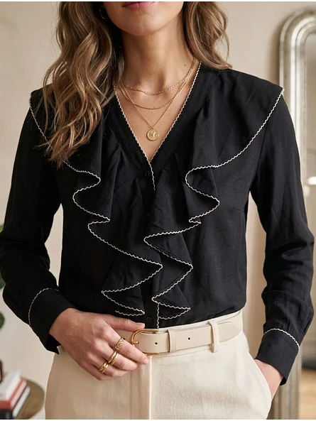 Blusa Negra con Volantes en Cascada y Ribete en Contraste 1