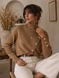 Sweater Camel Mujer Cuello Alto con Botones Dorados - Miniatura 1