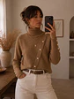 Sweater Camel Mujer Cuello Alto con Botones Dorados - Miniatura 3