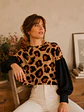 Polera Animal Print Camel Mujer Manga Globo Oversize - Miniatura 3