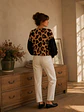 Polera Animal Print Camel Mujer Manga Globo Oversize - Miniatura 9