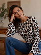 Polera Animal Print Blanco Mujer Manga Larga Acampanada - Miniatura 1