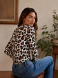 Polera Animal Print Blanco Mujer Manga Larga Acampanada - Miniatura 7