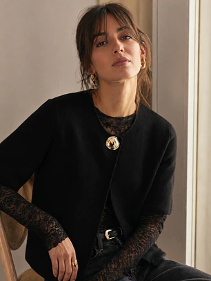 Chaleco Tipo Capa Mujer Broche Dorado Manga Codo