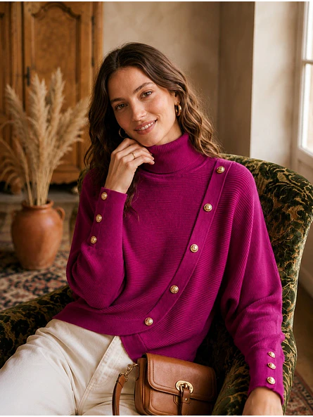 Sweater Fucsia Manga Murciélago con Botones y Cuello Alto 1