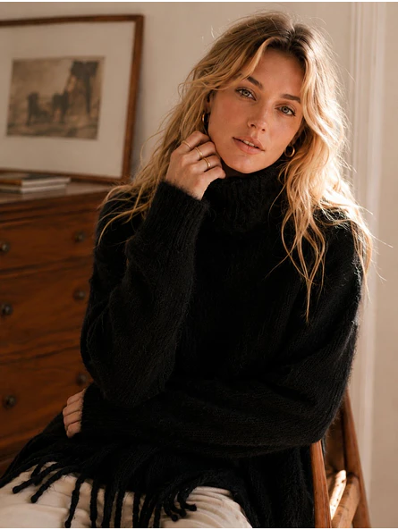 Maxi Sweater Estilo Poncho con Flecos y Cuello Caído 5