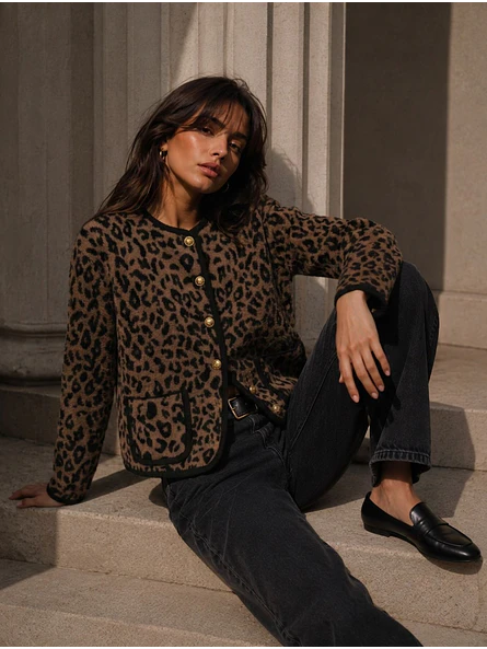 Chaqueta Leopardo Botones Dorados Mujer  1