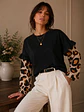 Polera Negra Mujer con Mangas Animal Print Vuelos - Miniatura 2