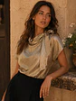 Blusa Metalizada Dorada con Lazo Mujer - Miniatura 1