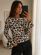 Polera Animal Print Blanco Mujer Manga Larga Acampanada - Miniatura 5