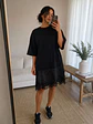 Polera Oversize Negra Asimétrica Con Encaje Manga Corta Mujer - Miniatura 12