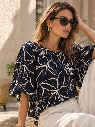 Polera Oversize Mujer Azul Floral Espalda Abierta