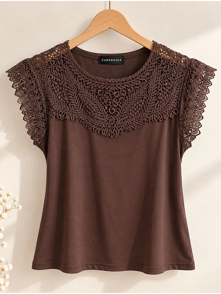 Polera Mujer con Escote Bordado 8