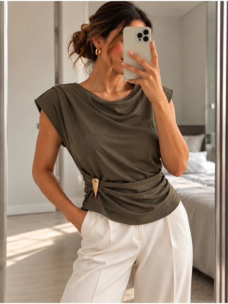 Polera Hombreras con Prendedor Dorado Mujer 5
