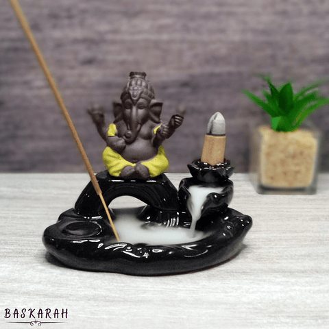 Cascada de Humo Dios Ganesha Túnica Verde Pistacho + 10 Conos Premium de Regalo