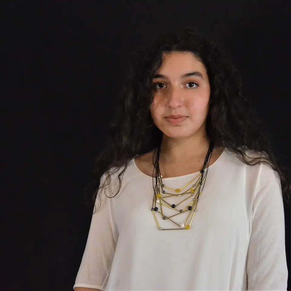 White and yellow stars 4