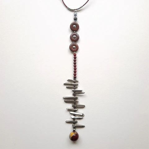 Fragments mixing red