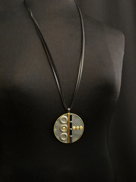 ML Hiding in the circle 