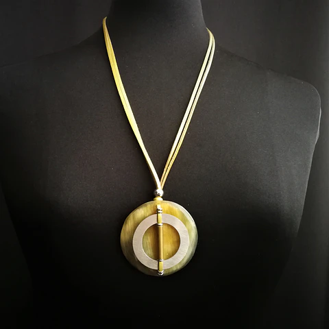 Big circle in gold