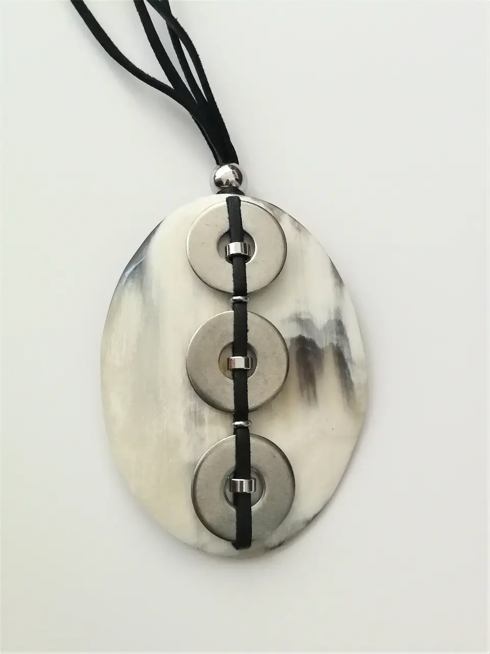 White shield 1