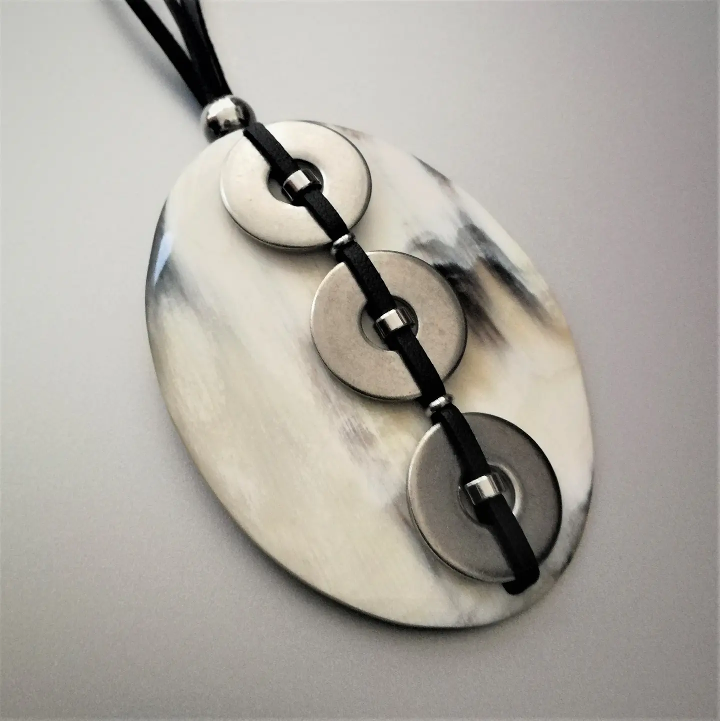 White shield 4