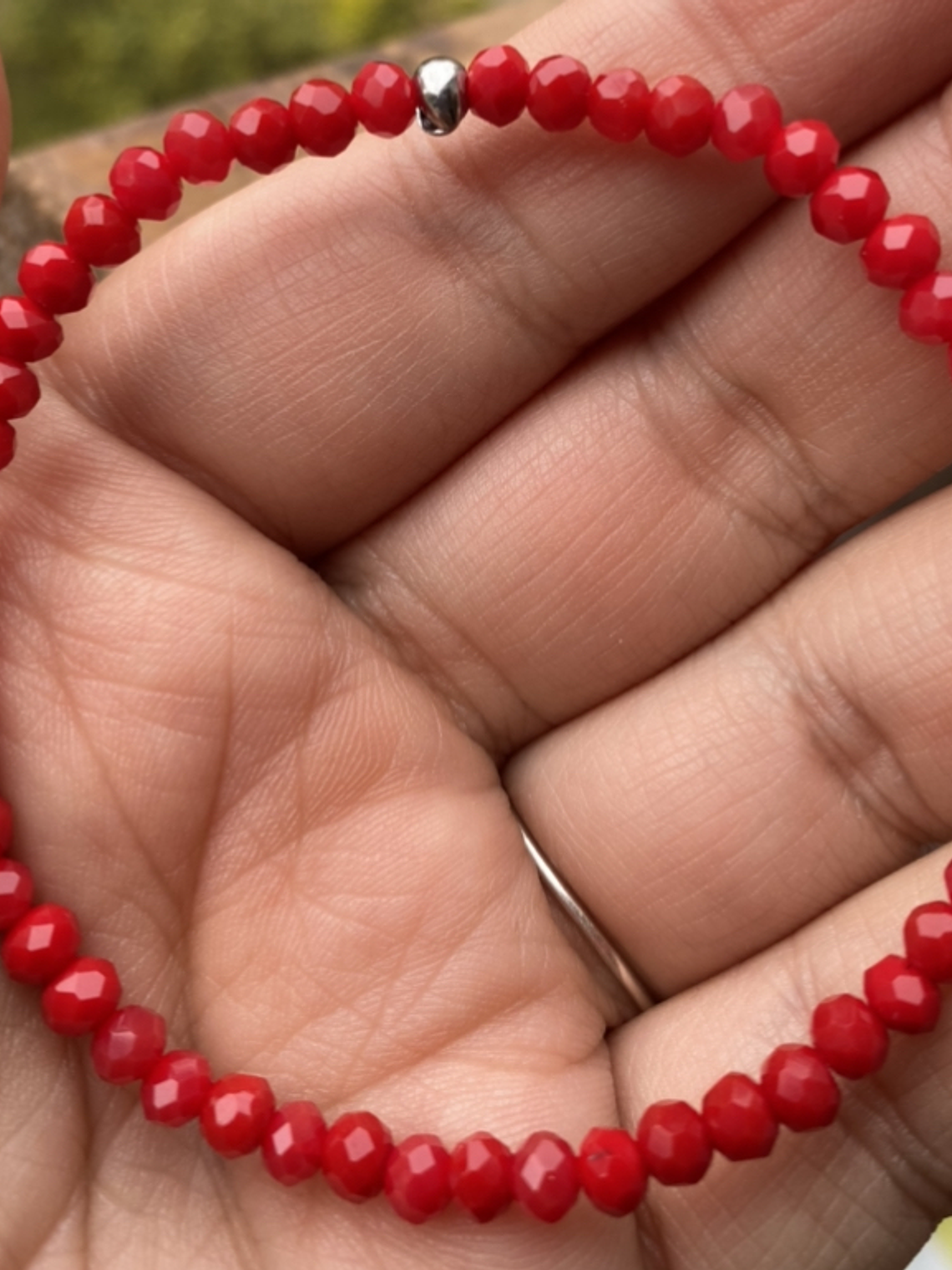 Pulsera roja de protección  1