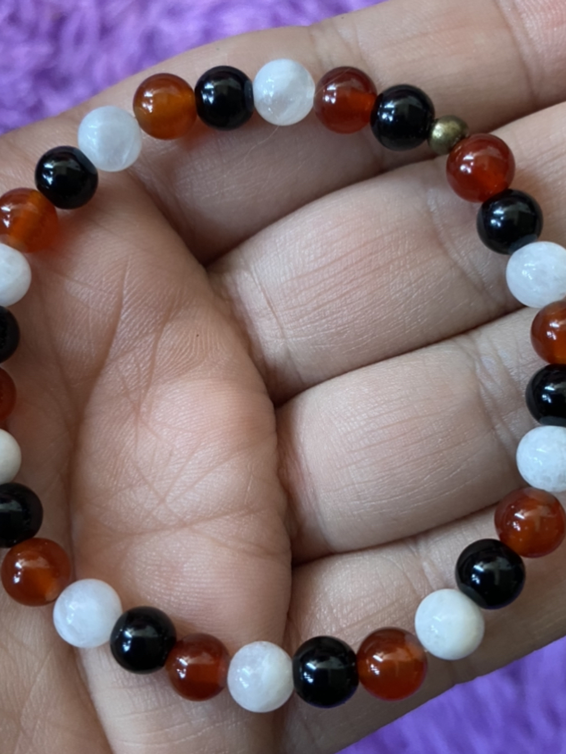 Pulsera ágata roja, piedra luna y ónix negro  1