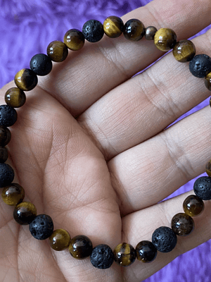 Ojo de tigre y piedra volcánica 