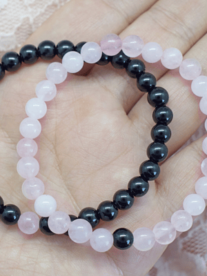 Cuarzo rosa y ónix negro 