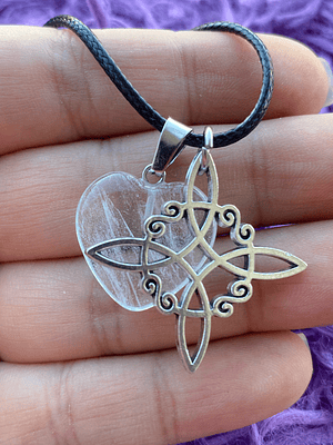Nudo de bruja corazón cuarzo cristal 
