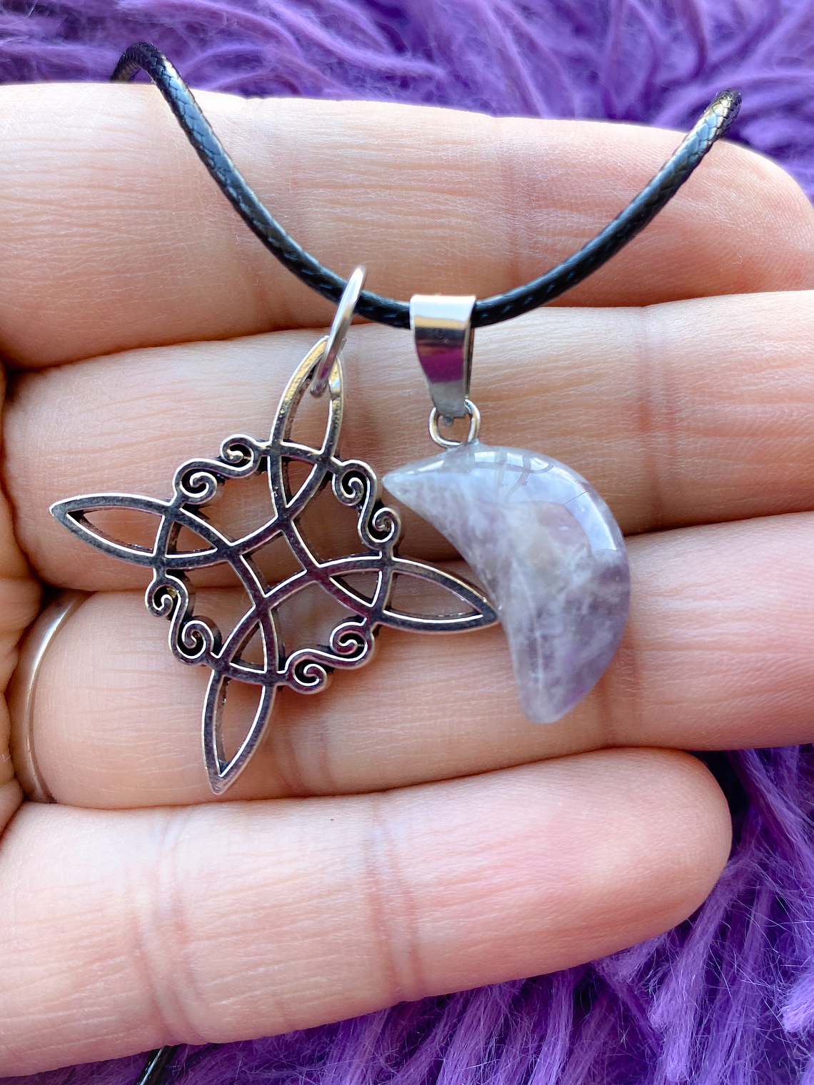 Collar nudo de bruja luna de amatista 1