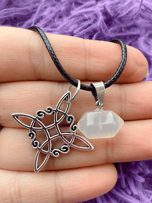 Collar nudo de bruja cuarzo blanco 