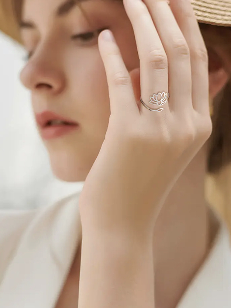 Anillo flor de loto acero inoxidable ajustable 3