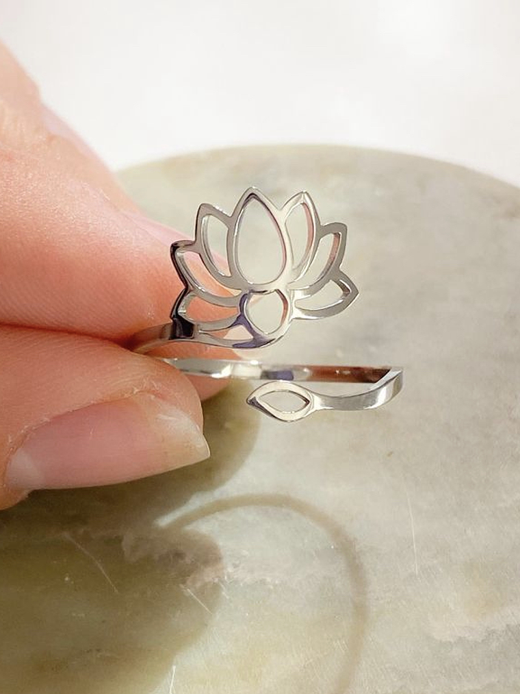Anillo flor de loto acero inoxidable ajustable 4