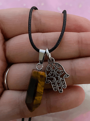 Colgante mano de Fátima ojo de tigre 
