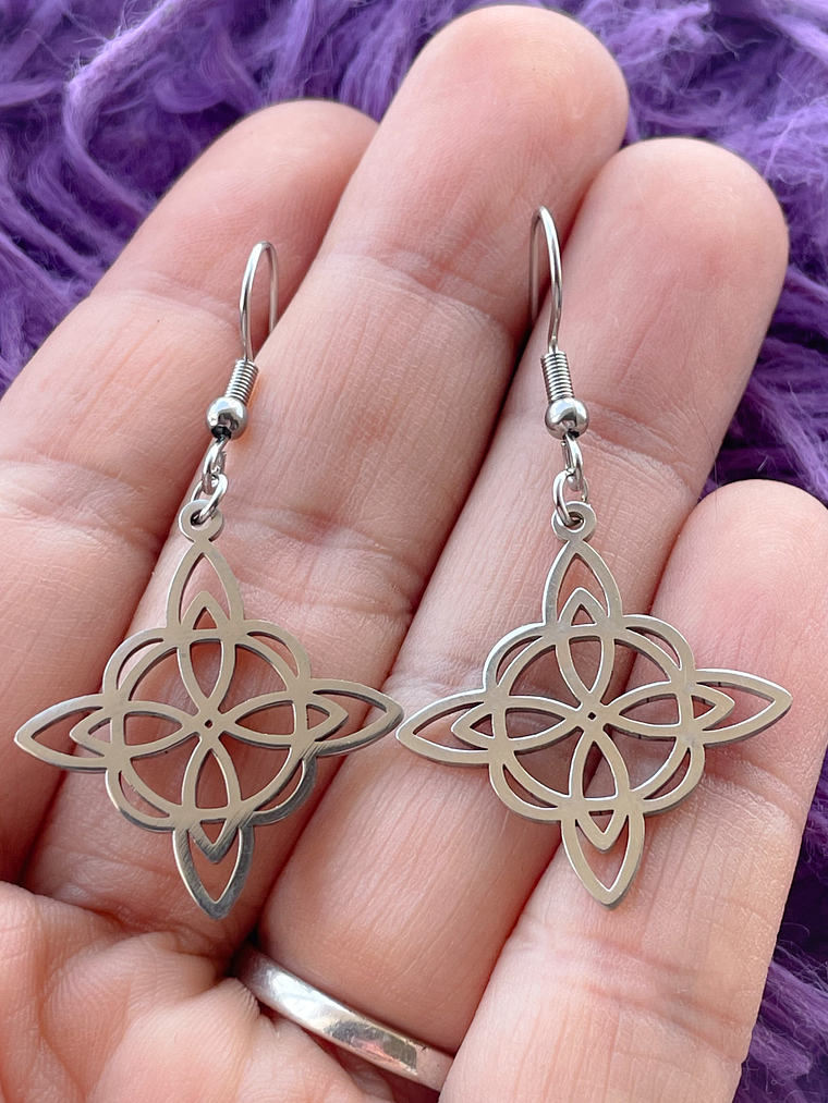 Aros nudo de bruja acero inoxidable  2