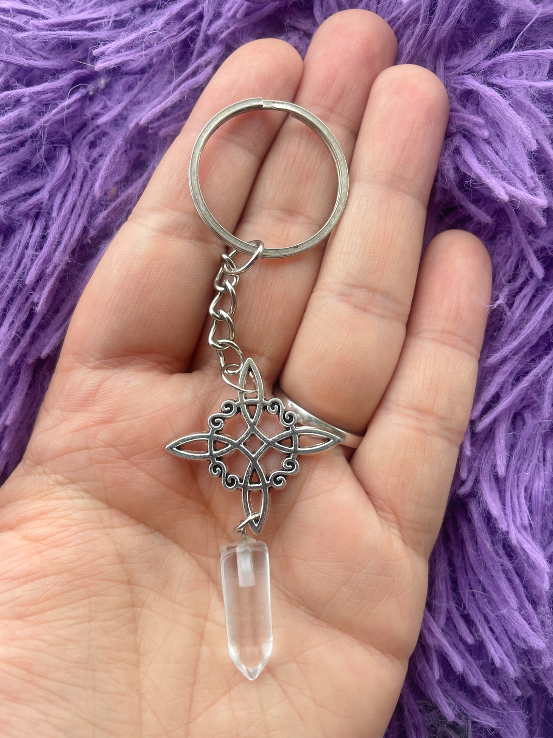 Llavero nudo de bruja cuarzo cristal  3